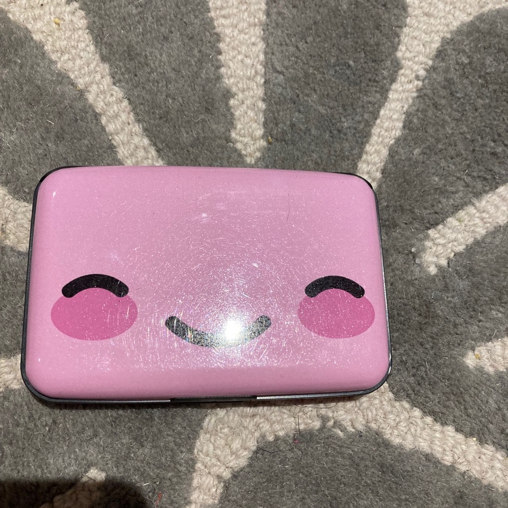 Super cute card holder